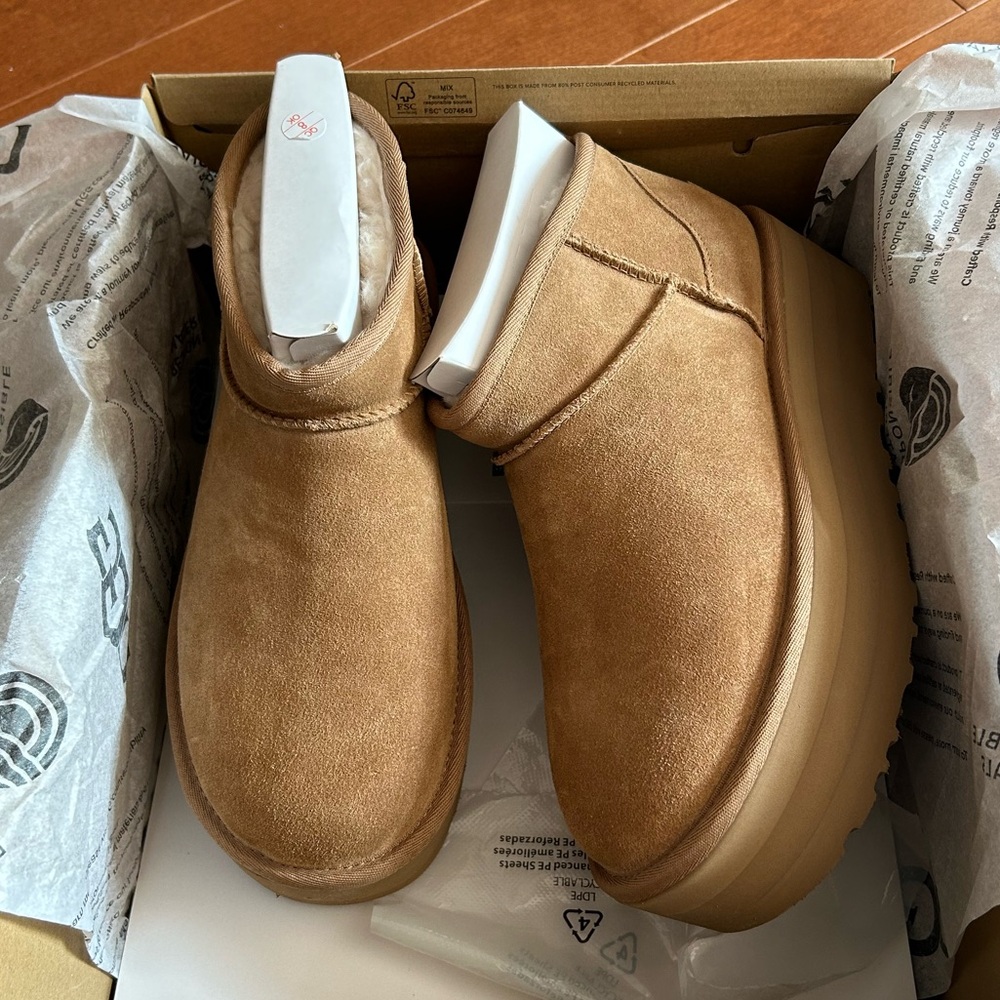 WOMENS UGG CLASSIC ULTRA MINI PLATFORM